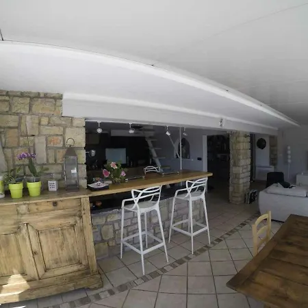 4 Pieces 6 Pers Vue Mer 78972 Appartement *