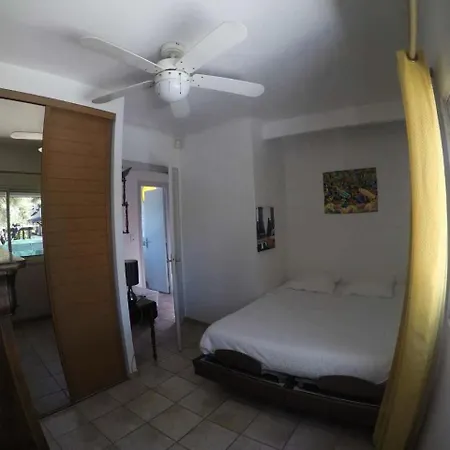 Appartement 4 Pieces 6 Pers Vue Mer 78972 Antibes